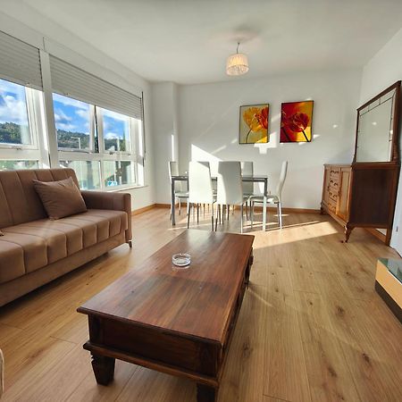 Chalet Con Wifi , Ps4 , Garaje, 5 Dormitorios, 3 Banos, Σαντιάγο ντε Κομποστέλα Εξωτερικό φωτογραφία