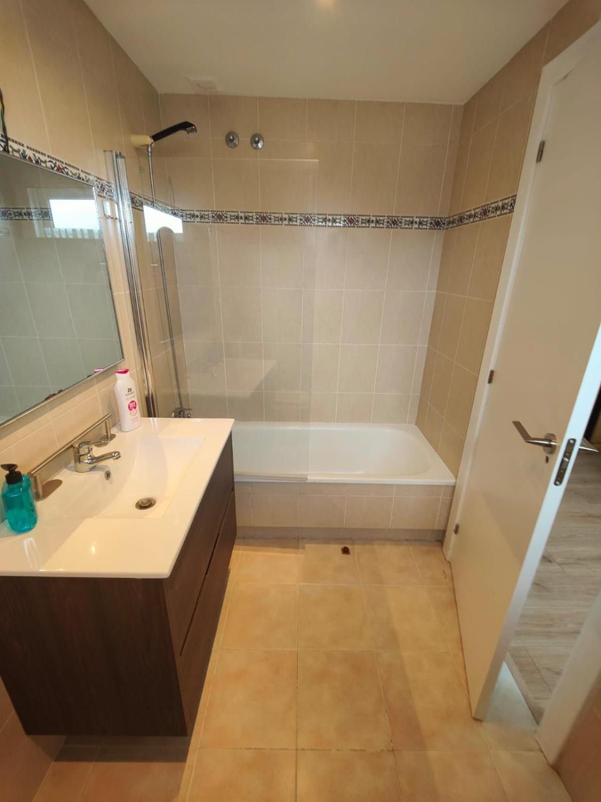 Chalet Con Wifi , Ps4 , Garaje, 5 Dormitorios, 3 Banos, Σαντιάγο ντε Κομποστέλα Εξωτερικό φωτογραφία