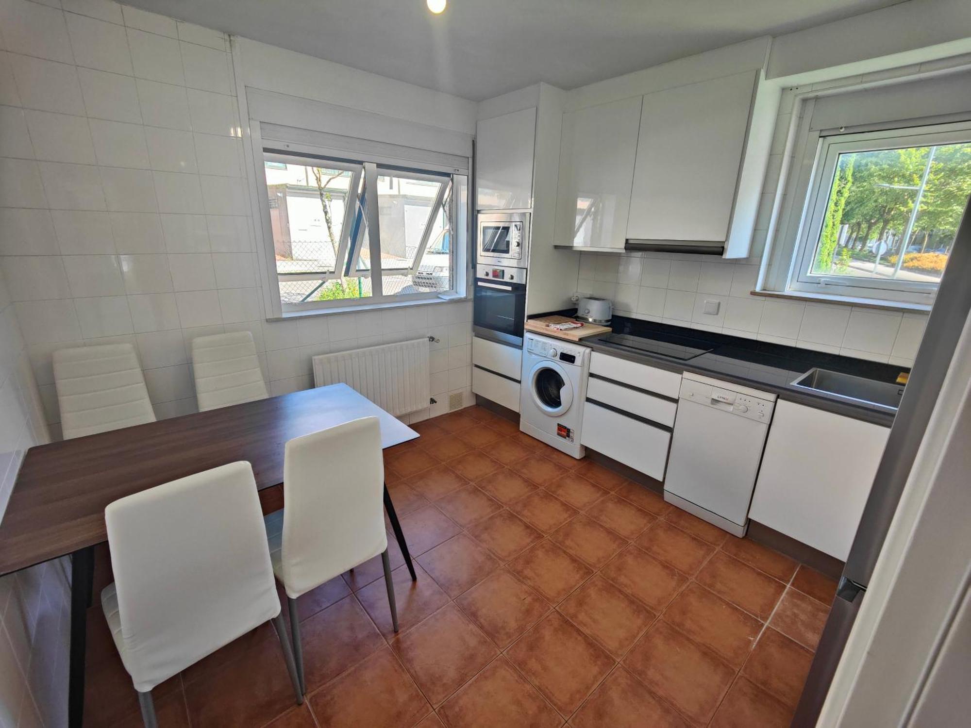 Chalet Con Wifi , Ps4 , Garaje, 5 Dormitorios, 3 Banos, Σαντιάγο ντε Κομποστέλα Εξωτερικό φωτογραφία
