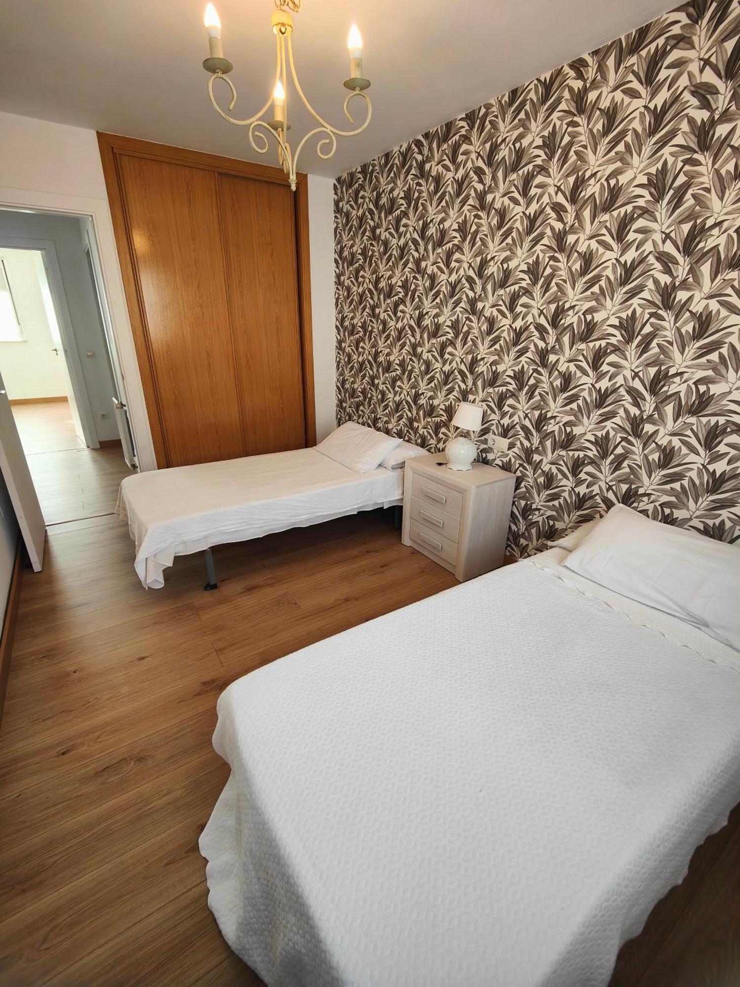 Chalet Con Wifi , Ps4 , Garaje, 5 Dormitorios, 3 Banos, Σαντιάγο ντε Κομποστέλα Εξωτερικό φωτογραφία